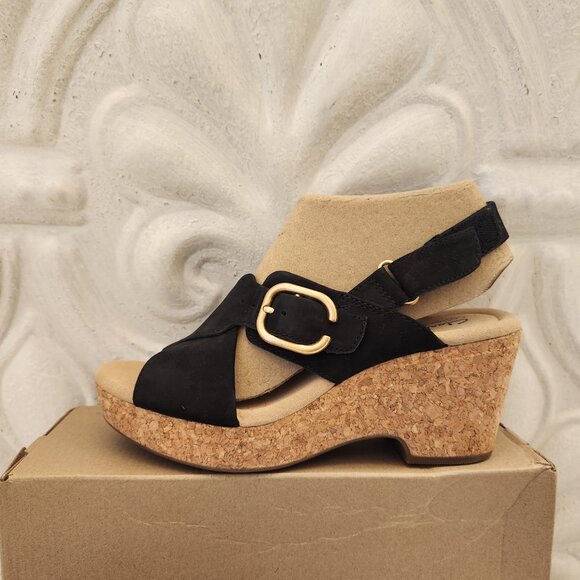 Clarks "Giselle Dove" Black Nubuck Wedge Sandals. Leather. NIB. Size 7.5 - Picture 2 of 9